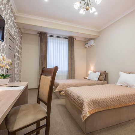 Huzur Hotel Ташкент Екстериор снимка